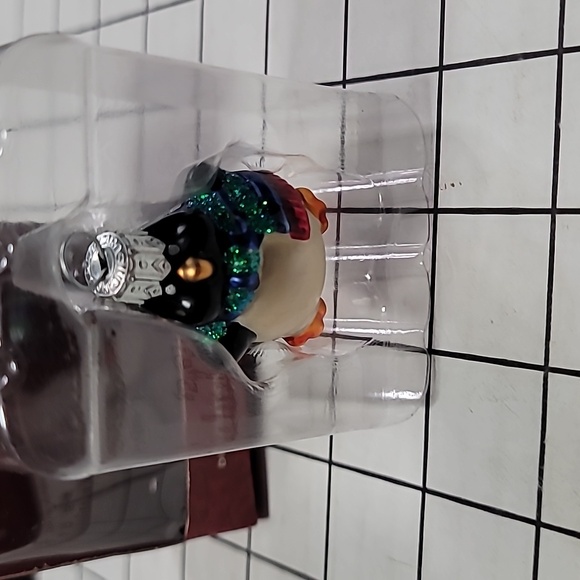 VINTAGE Hallmark Hand-Blown Glass Penguin Ornament 2000 Li'l Roly-Poly Penguin - Picture 10 of 10